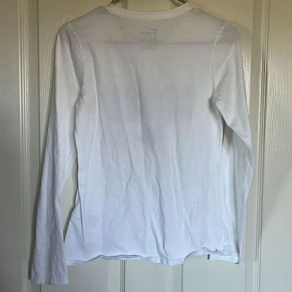Nike lightweight white long sleeve t shirt size small